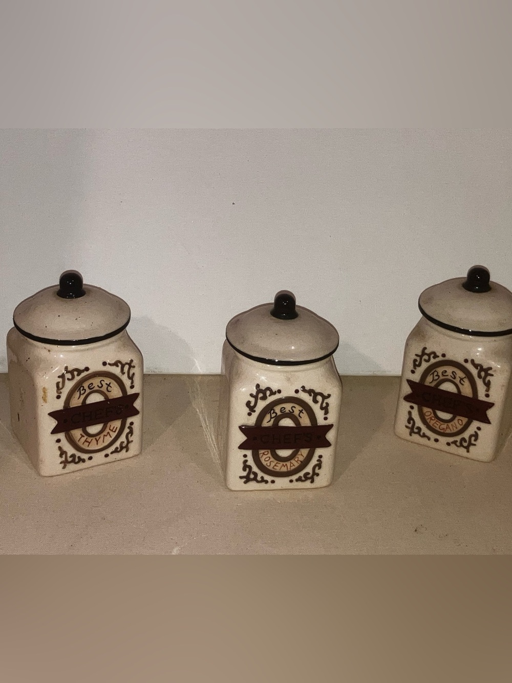 Set of 3 vintage Ceramic Spice Jar Canisters with Lid in Cream and Brown